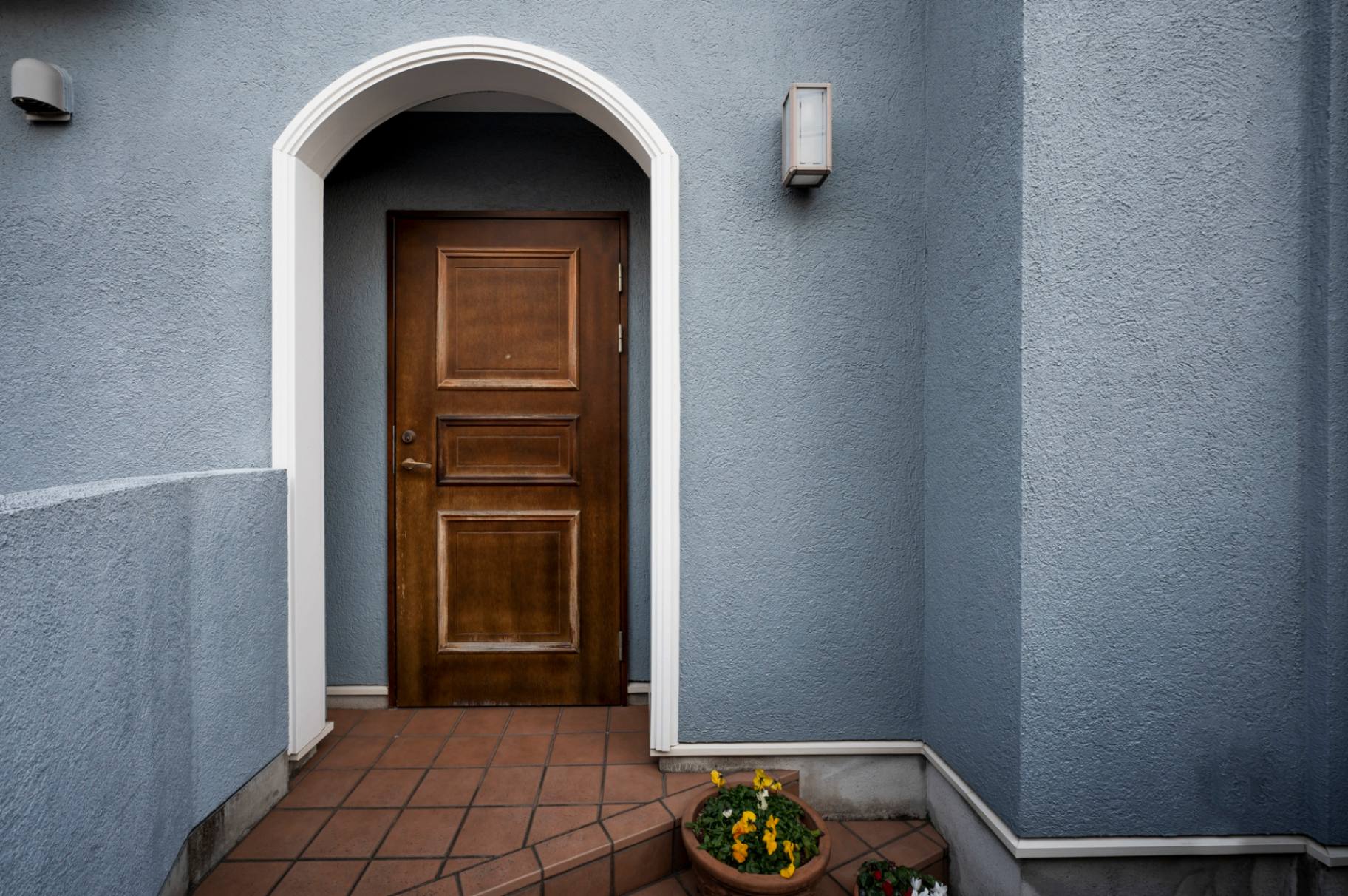 Elegant hallway with fitted internal doors