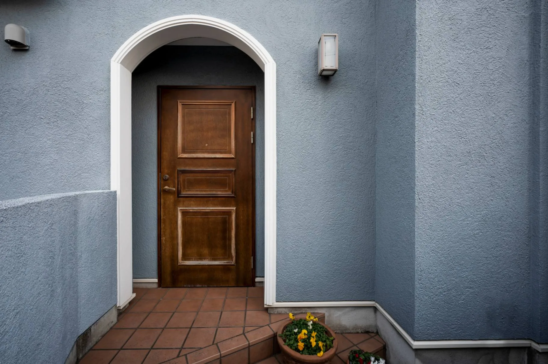 Elegant hallway with fitted internal doors